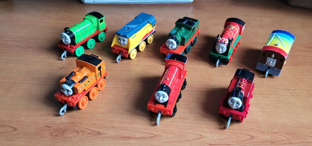 Lot trenulete Thomas Mattel Yong Bao Toby Whiff Rosie Nia James Henry