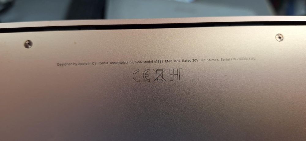 MacBook за части А1932