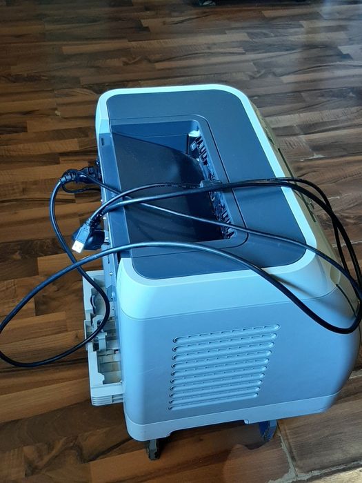 Продаём принтер цветной HP Color Laser Jet