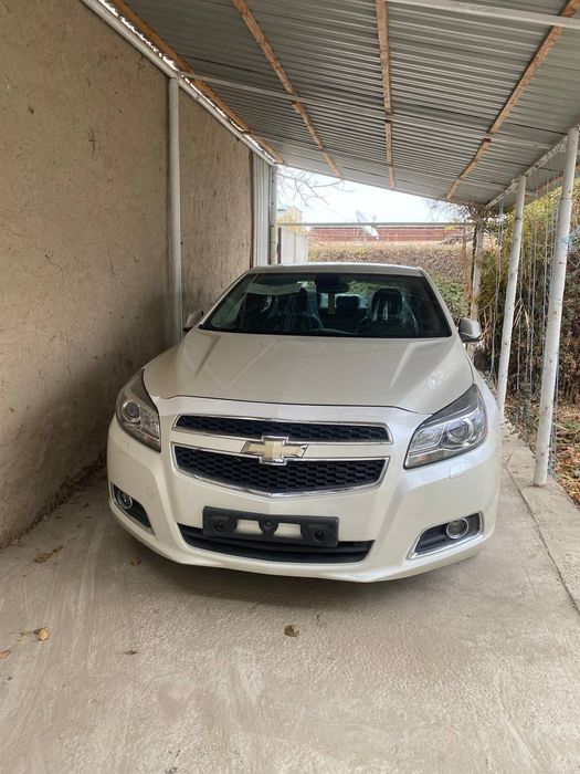 Малибу машинаси сотилади