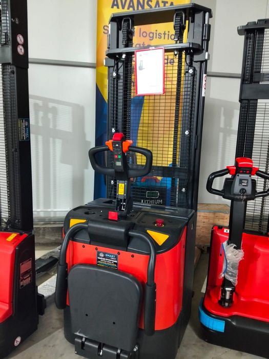 Transpaleta cu catarg Liza Electrica 1500 kg Oferta