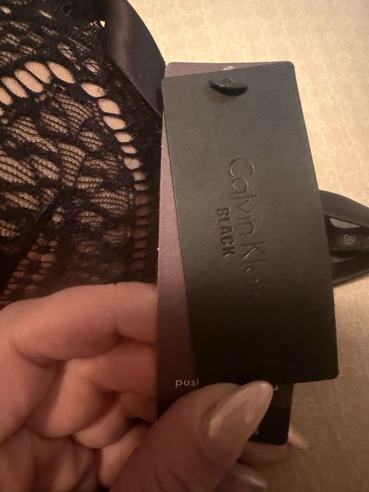 Calvin Klein нов сутиен