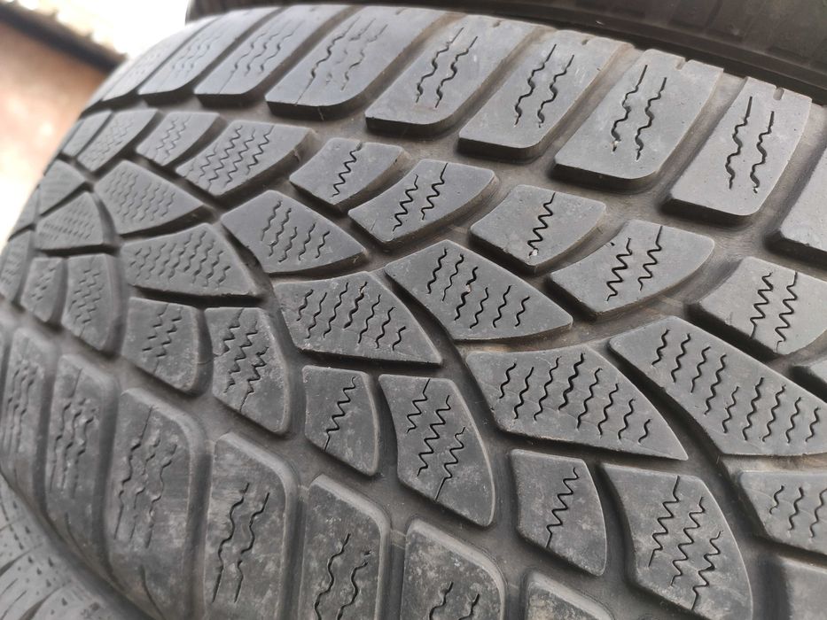 2бр Зимни гуми 215 60 17 - Dunlop -