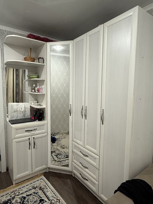 Продам шкаф в отличном состояние .