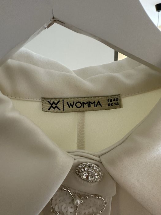 Официална рокля.