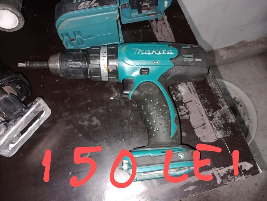 Vând scule Makita pe baterii în stare foarte bună
