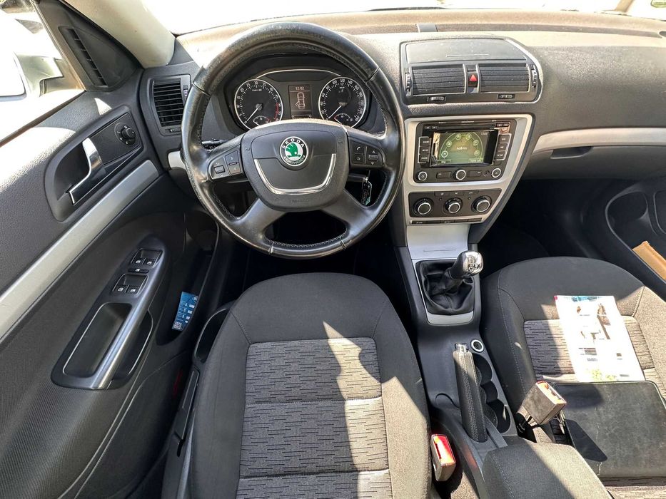 Skoda octavia 1,6tdi facelift cash sau rate5399€uro