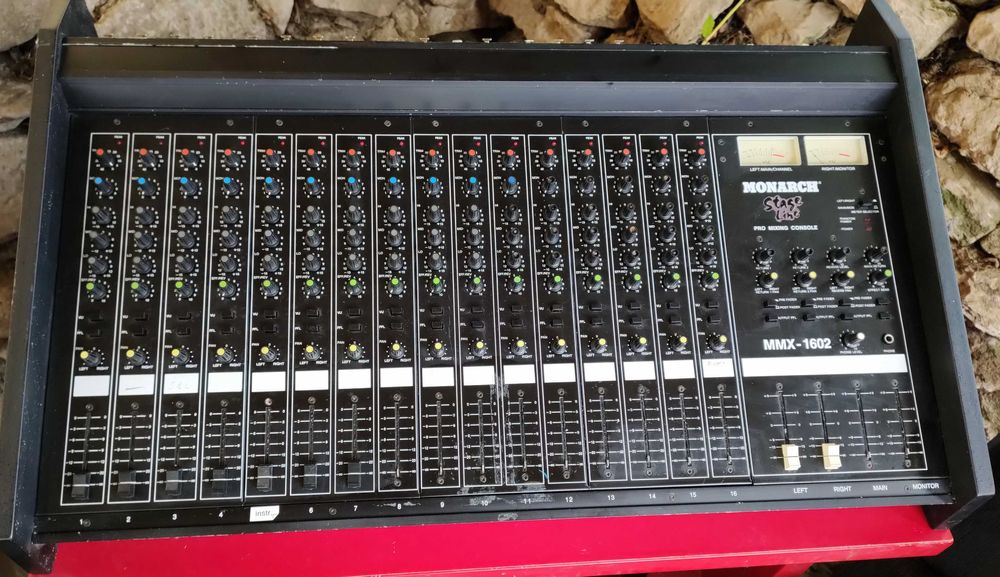 Mixer audio analog 16 canale Monarch Stageline MMX 1602 - vintage 1985