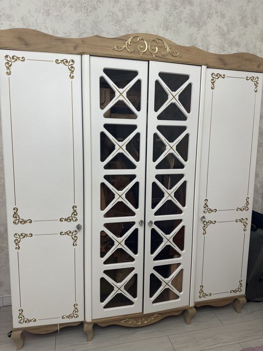 Хорошый шкаф в продаже