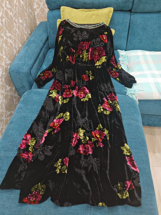 Продам очень красивое платье