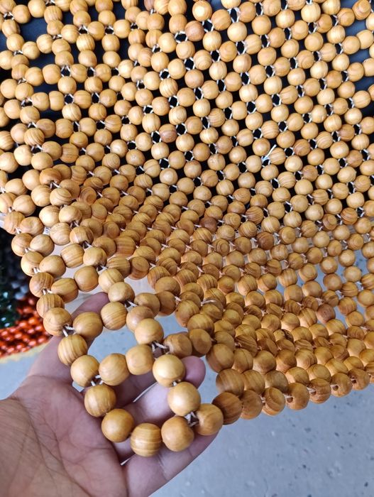 Nakitka Sidenaga terlatmaydi yog‘ochli avto o‘rindiqlarga unversal