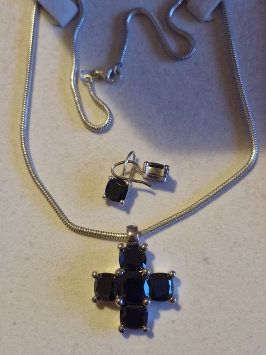 Set lant, pandantiv si cercei din argint Thomas Sabo