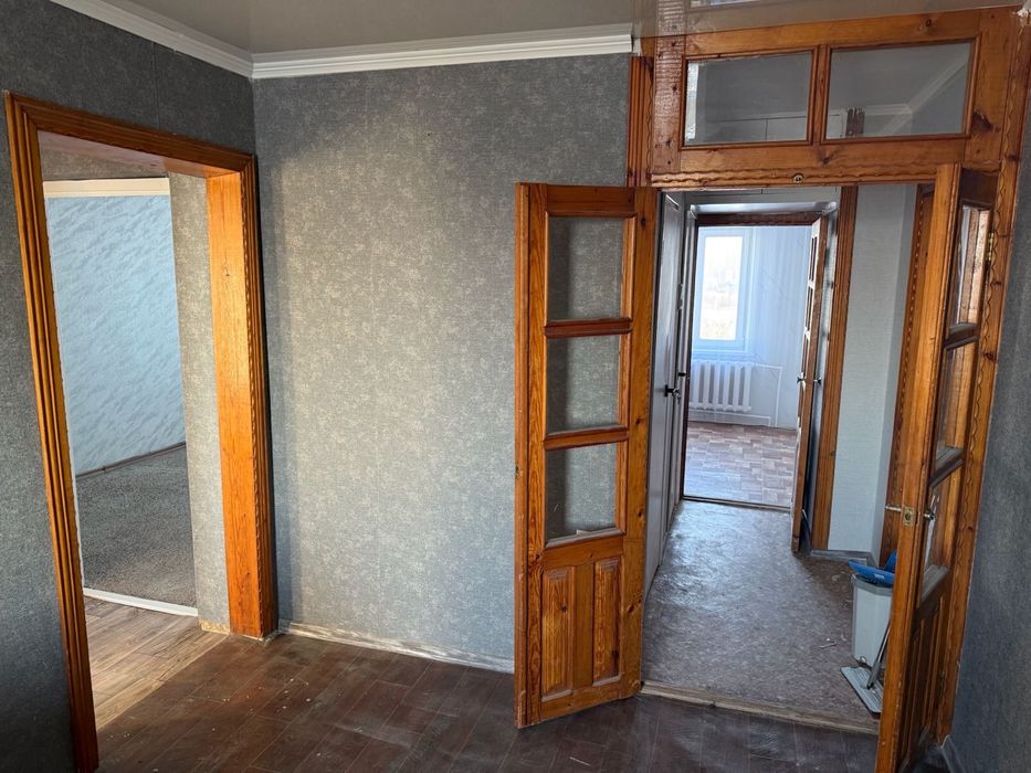 Продам квартиру 4-х комн.