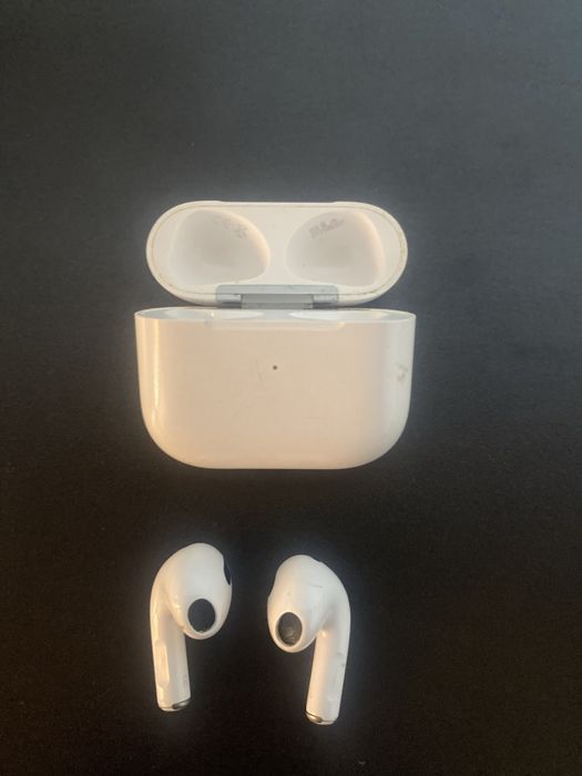Airpods 3 из Каллифорнии