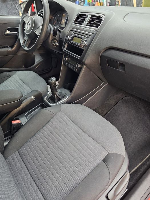 VOLKSWAGEN Polo 2010 — imagine 5