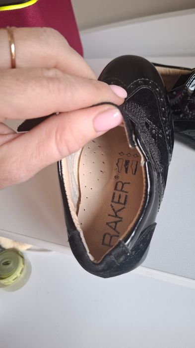 Красивые туфли на мальчика 22р