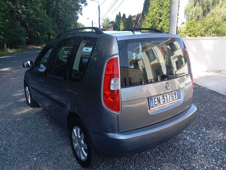 SKODA Roomster 2013 — imagine 4