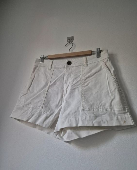 Pantaloni scurți albi din denim H&M,mărimea XL