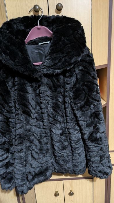 Пухкаво Палто от изкуствен косъм
