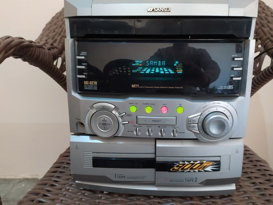 Продаётся музыкальный центр