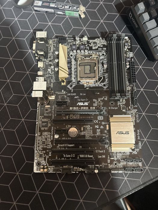 Placa de baza Asus Lga 1511