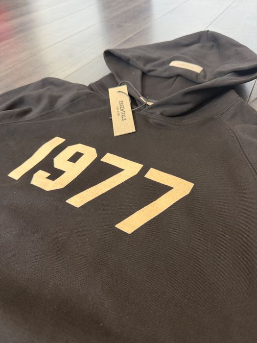 Essentials hoodie black 1977