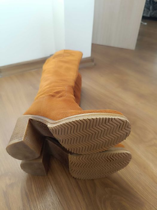 Ботуши от естествен велур на Fabiano