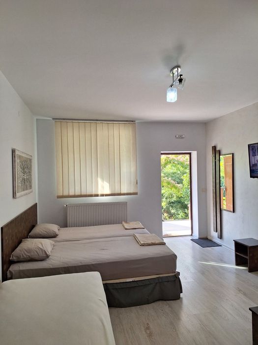 Продава къща в с. Ощава, общ. Сандански