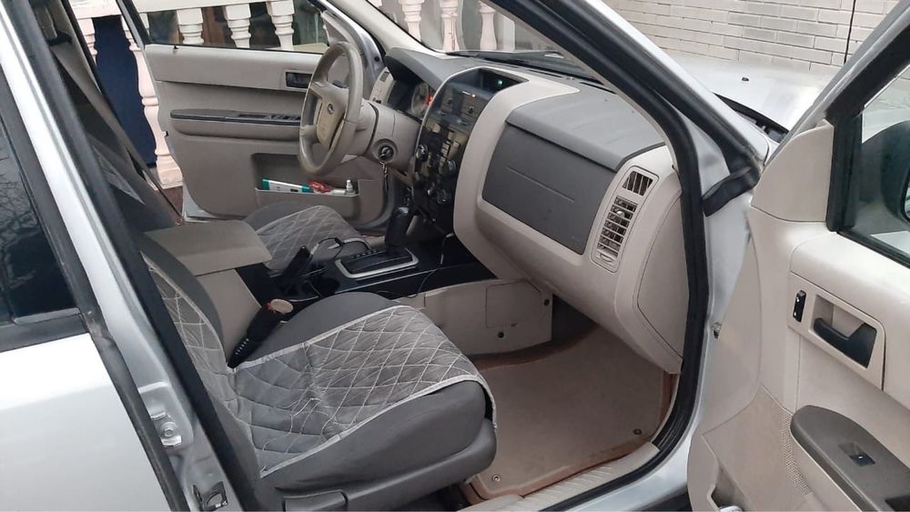 Ford Escape 2007 год
