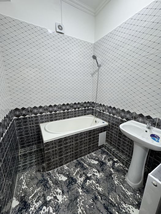 Shahar markazi kritidan 2 xonalik kvartira sotiladi