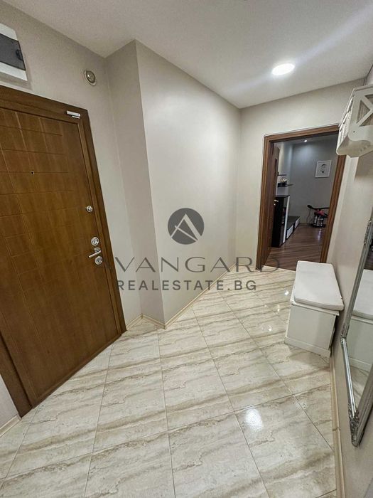 Продава се Тристаен апартамент в Пловдив, Кючук Париж - 106 кв.м за 2076 €/кв.м - Снимка #14