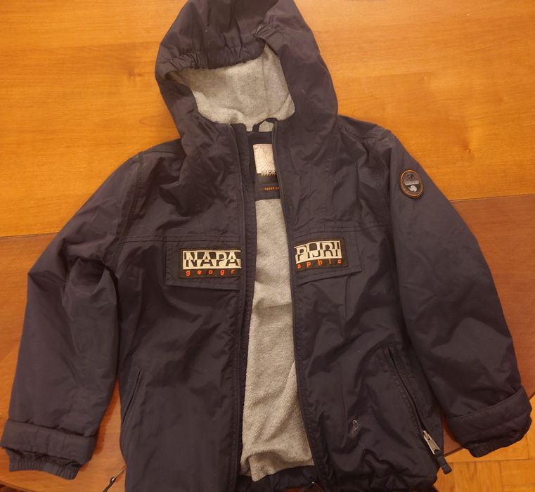 Geaca Napapijri, culoare navy, matlasată, 7-8 ani