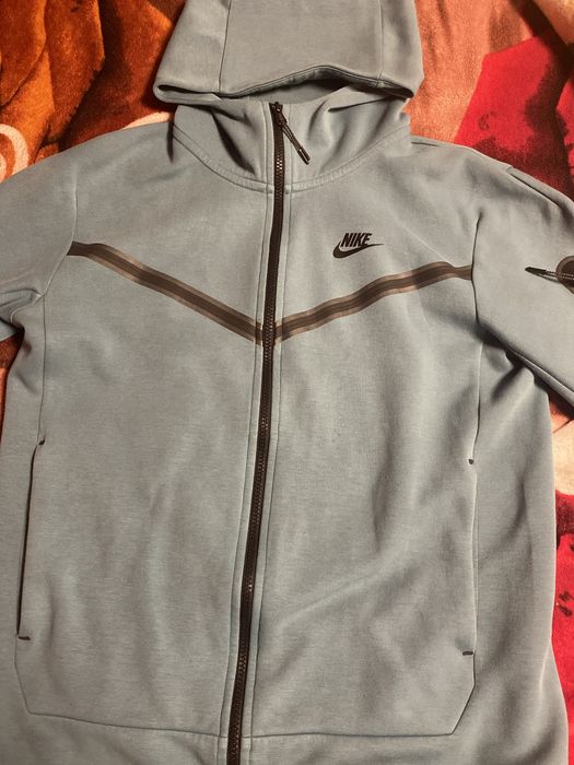Nike tech fleece marimea s