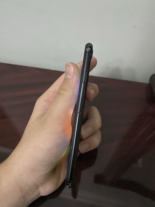 Срочно продаёться Iphone se