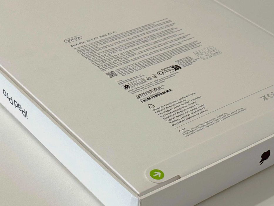 Бартер! Чисто НОВ! iPad Pro 13 - Inch M5 Wi - Fi Space Black (Черен)