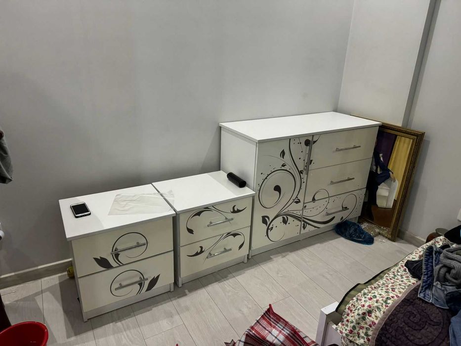 Спальный гарнитур