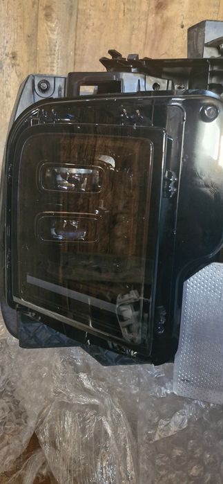 Фары в оригинале на li6 li7 li9