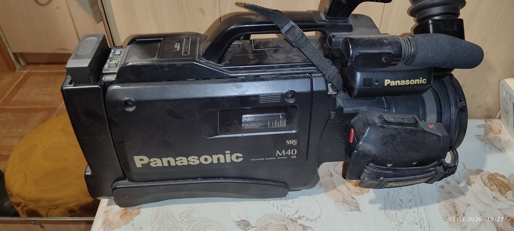 Ретро видеокамера