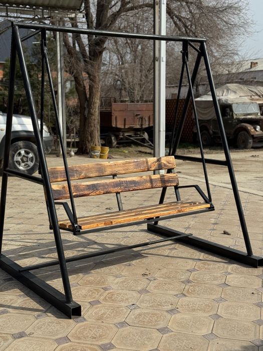 Качеля  новая покрашена