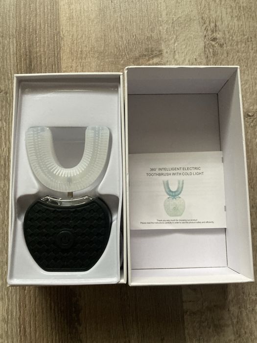 Избелваща четка за зъби