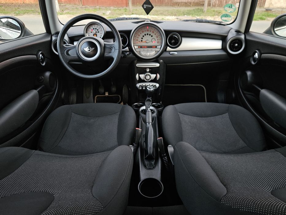Mini Cooper One-An 2009- 1.4(Benzina), 75 Cai, 167.000 km