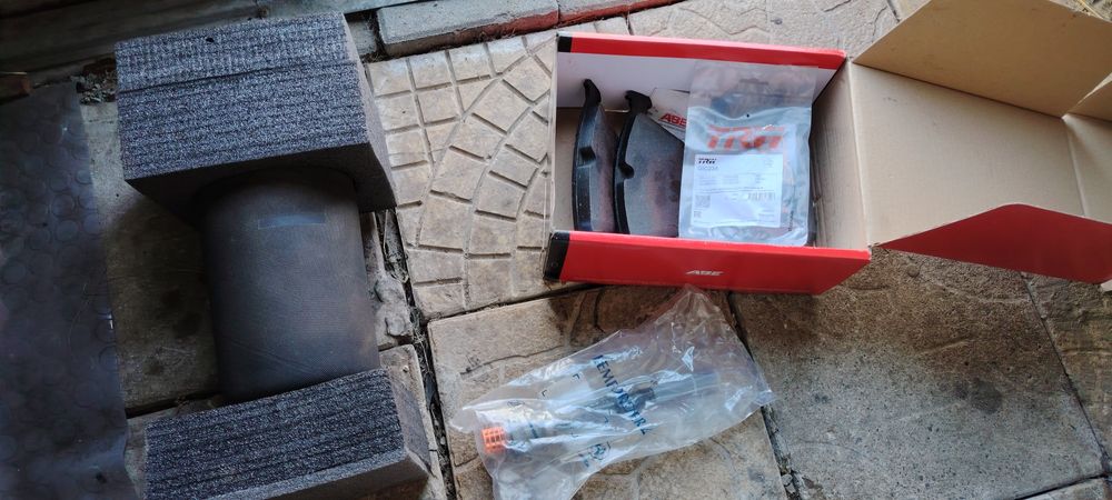 Въздушна възглавница, накладки,и кормилен накрайник