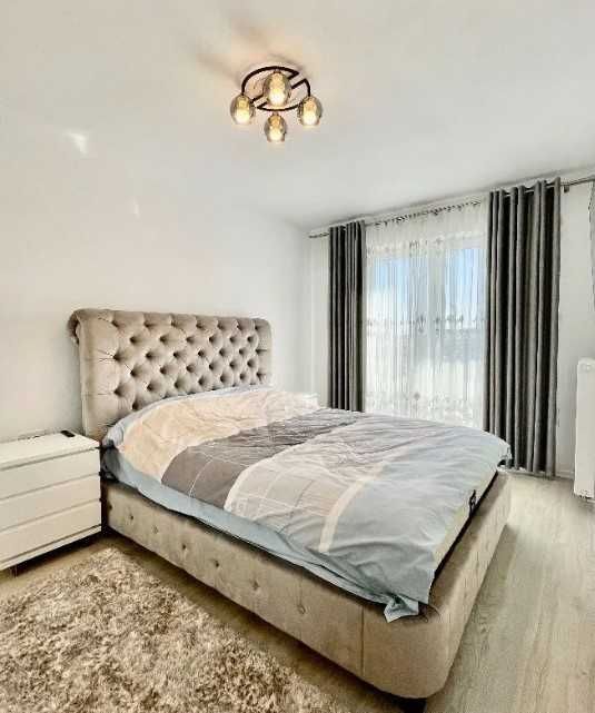 Дава се под наем Тристаен апартамент в Бургас, Изгрев - 80 кв.м за 357 € - Снимка #2