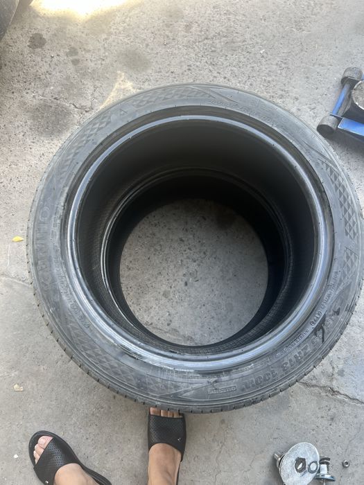 Шины kumho 245/45/18 2шт