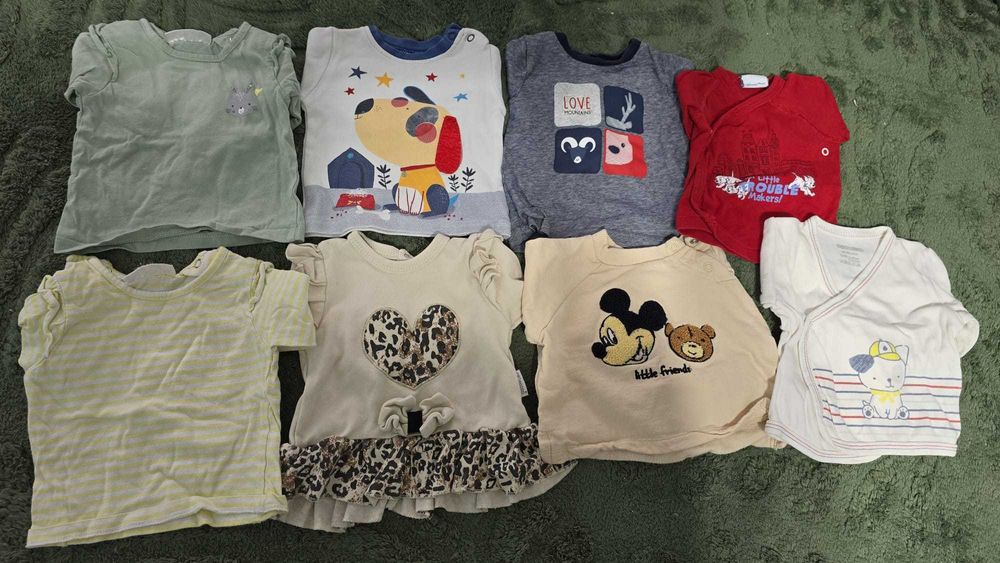 Vand lot de haine bebelus fetita marimea - 50-56-62 stare foarte buna