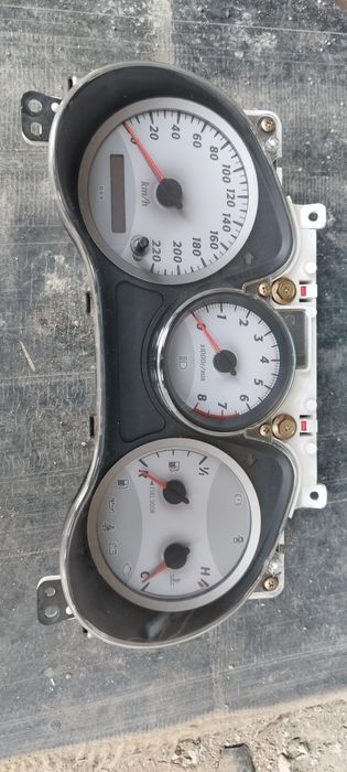 Kилометраж/предни и задни спирачни апарати Toyota rav 4