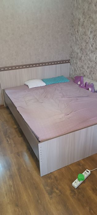 Отдам двуспальная кровать