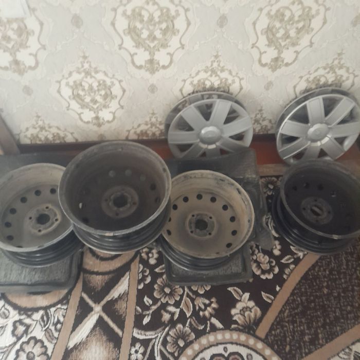 15 diska kalpaklari bilan qóshib sotiladi udari yoq  tekshirib olasiz