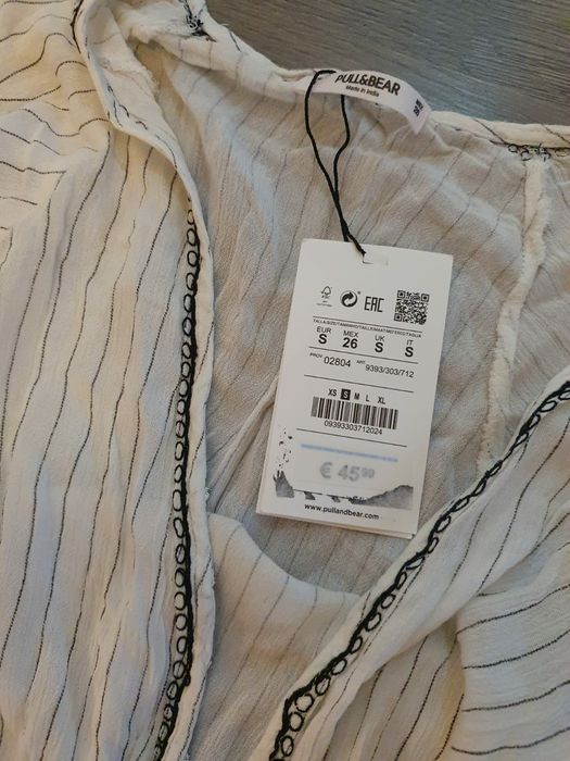 Salopetă noua cu eticheta Pull&Bear