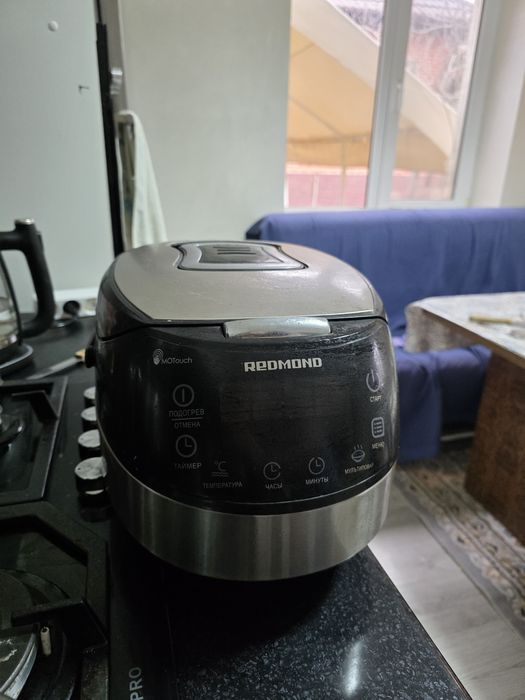 Мультиварка Redmond